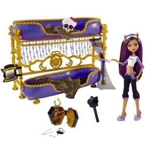 *SOLD*Monster High Dead Tired Clawdeen Wolf Set